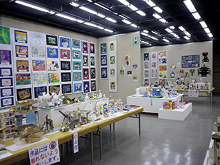 小中学校作品展の様子