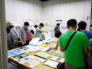 社会科作品展の様子（中学校の部）