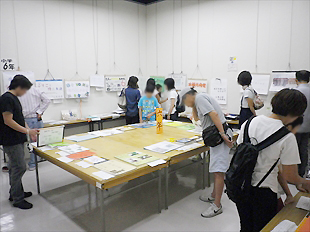 科学展会場の様子（小学校）