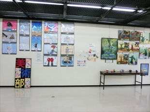 美術部作品展の様子