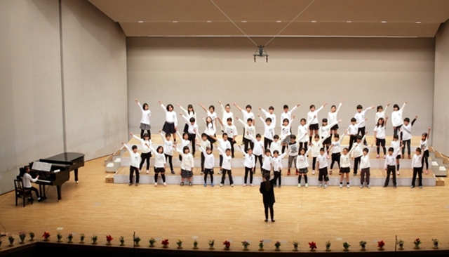 学年または，学級を単位とした斉唱・合唱・合奏・合唱奏など