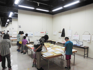 科学展会場の様子（小学校）