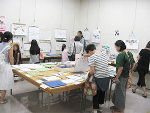 科学展会場の様子（小学校）