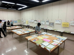 社会科作品展の様子（小学校の部）