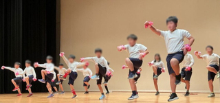 三泗小・中学校特別支援学級学習発表会　ステージ発表の様子