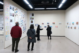 作品展の様子 - 中学校の部