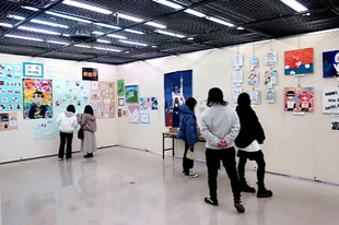 作品展の様子 - 中学校美術部