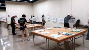 社会科作品展の様子（小学校の部）