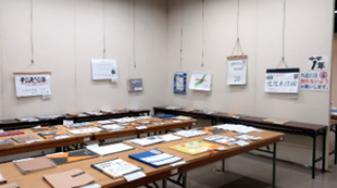 社会科作品展の様子（中学校の部）