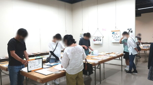 社会科作品展の様子（中学校の部）