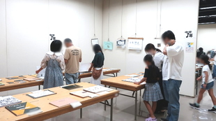 社会科作品展の様子（中学校の部）